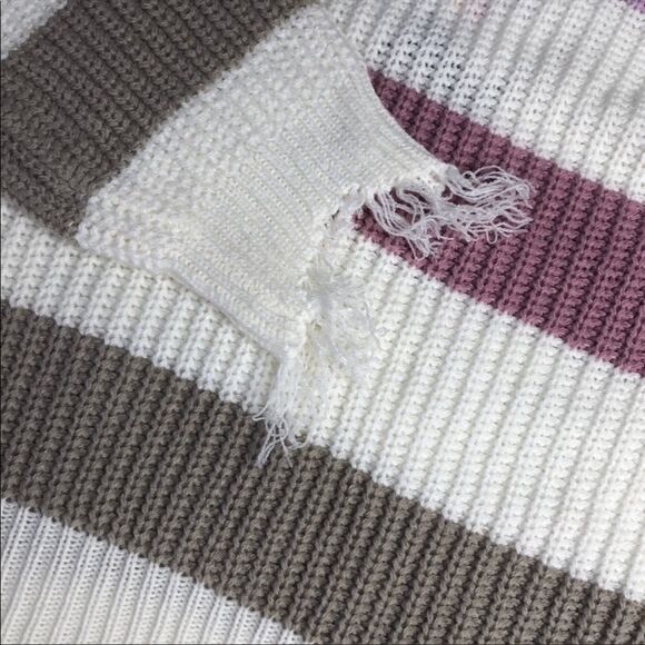 Polly & Esther Destructed Stripe V-Neck Sweater Size 1X NWT - Picture 7 of 7